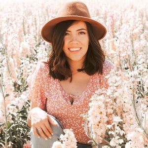 Meet your Posher, Jade